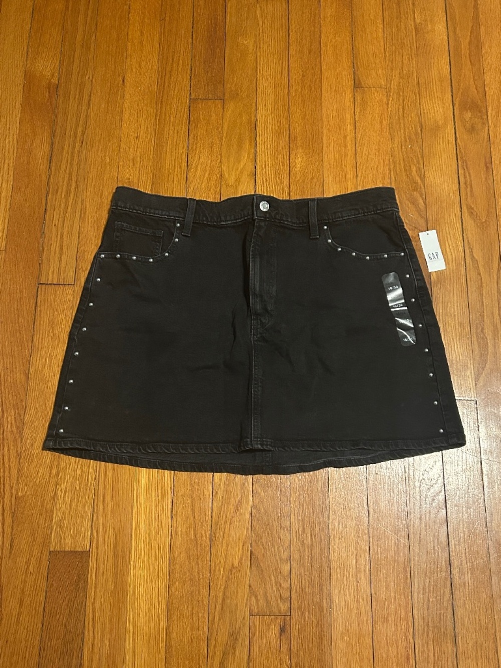 NWT Gap Blackwash Studded Mini Skirt Women’s 16/33